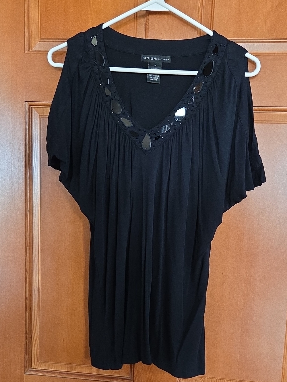 Design History Black V-Neck Sequin-Trim Blouse PP23" L27"